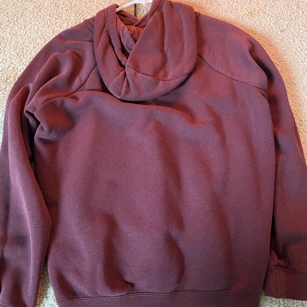 maroon nike hoodie - Picture 2 of 3